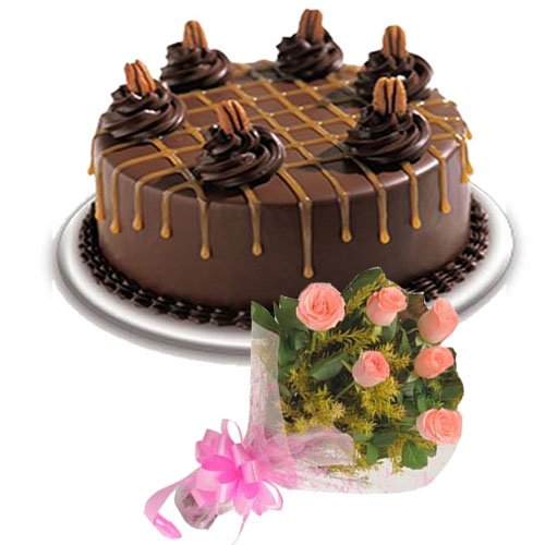 black-forest-cake-6-pink-roses