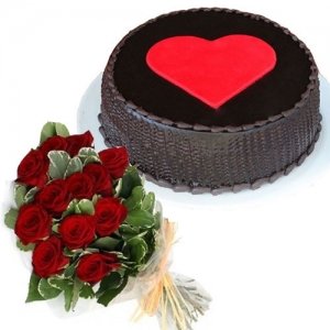 Heart Cake 12 Roses