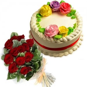 Vanilla Cake 12 Roses