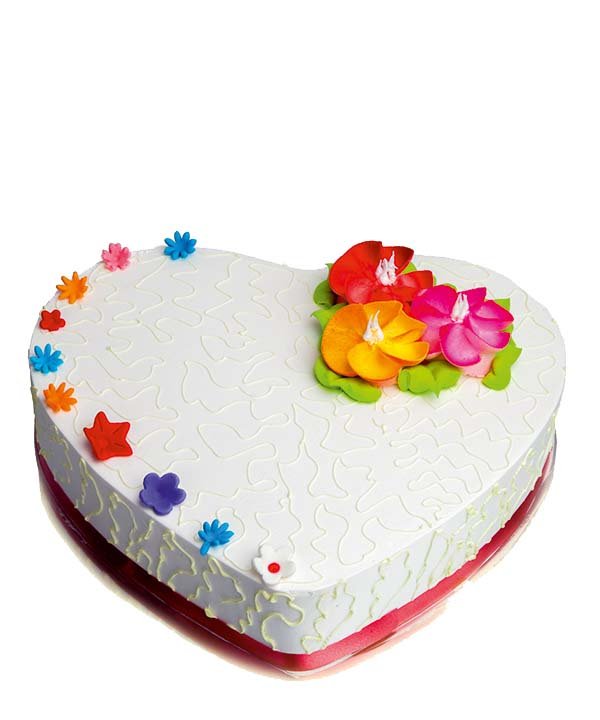 white-heart-fondant-cake